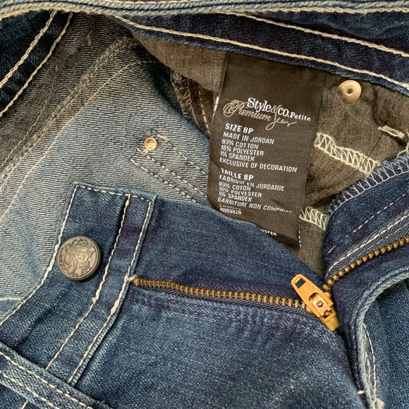 Style & Co. Petite Tummy control Barely boot blue jeans - Picture 5 of 6